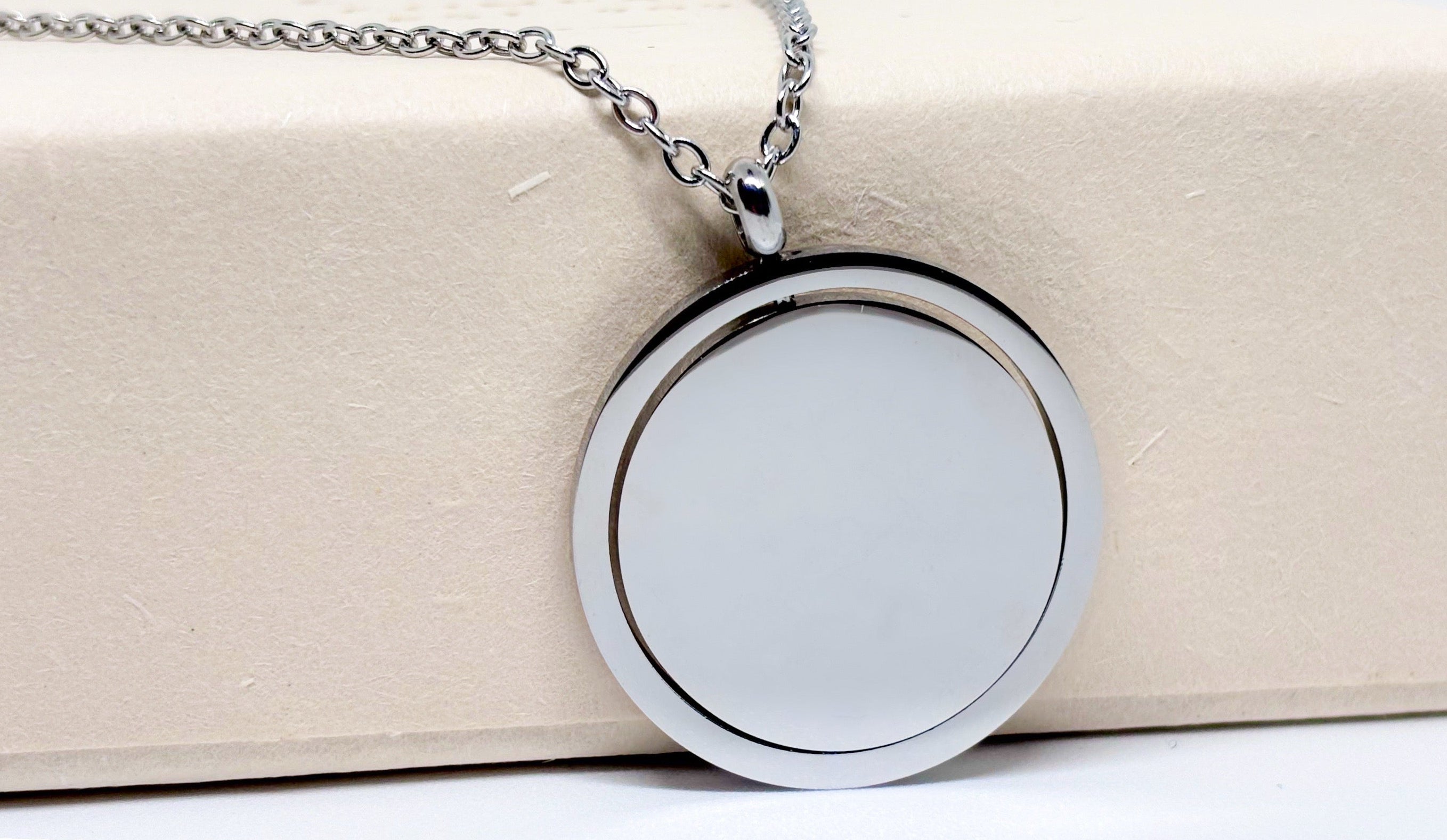 Saturn Necklace